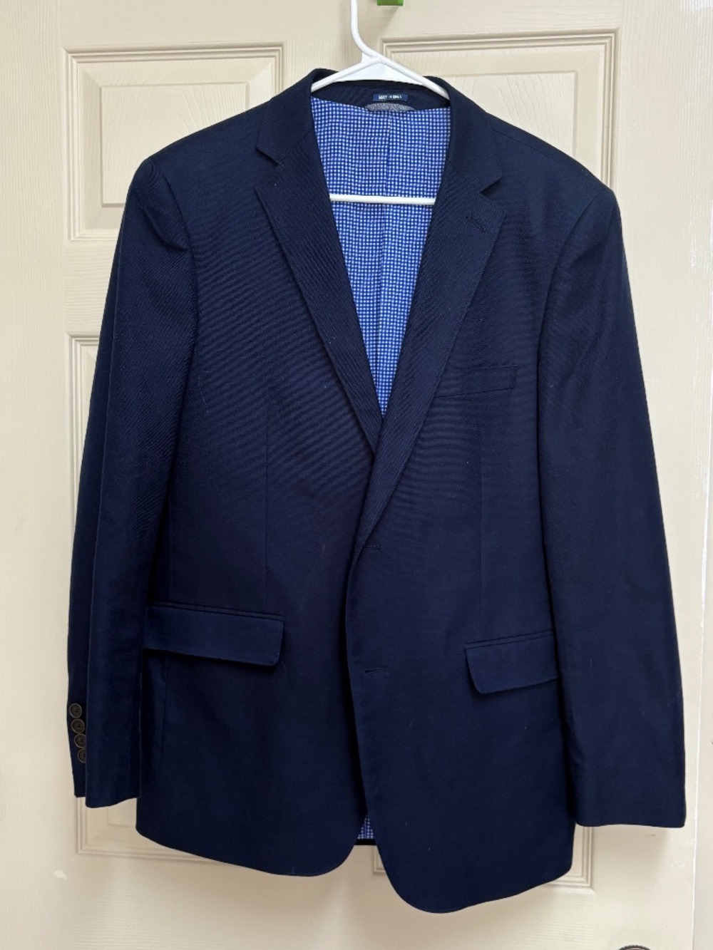 Men’s Crown and Ivy navy blazer